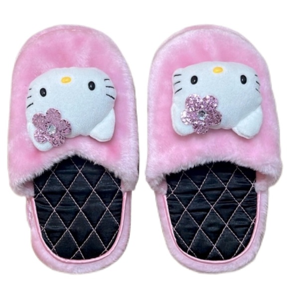 SANRIO HELLO KITTY PINK PLUSH SLIPPERS - Picture 1 of 4